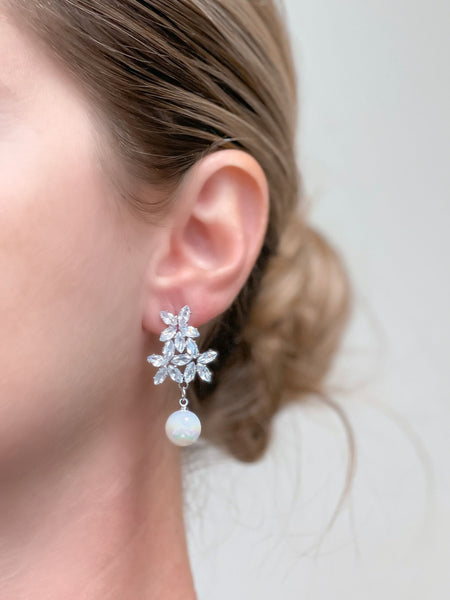 Rhinestone Star Post Pearl Drop Earrings