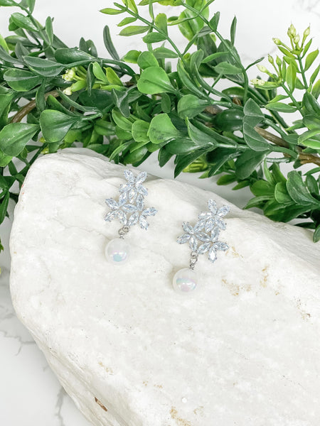 Rhinestone Star Post Pearl Drop Earrings