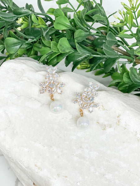 Rhinestone Star Post Pearl Drop Earrings