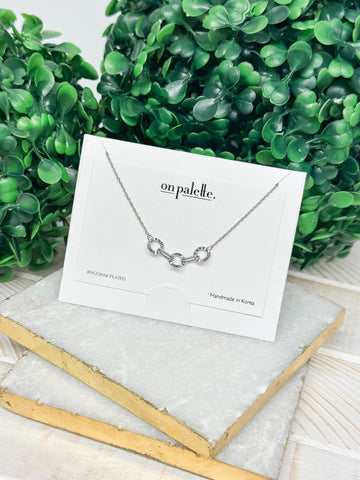 Dainty Metal Link Pendant Necklace - Silver