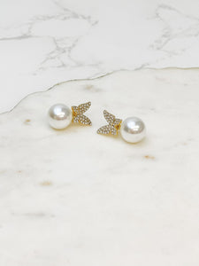 Pearl Butterfly Stud Earrings - Gold