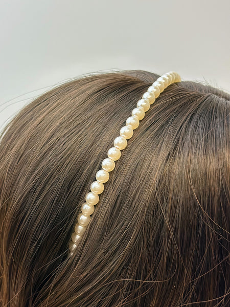 Minimalistic Pearl Headband