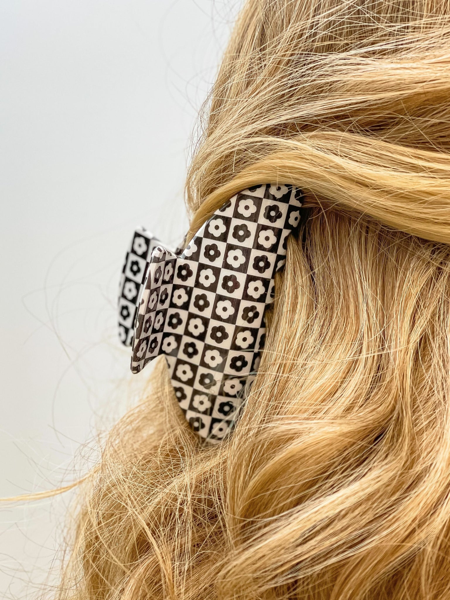 Black & White Checker Design Claw Clips