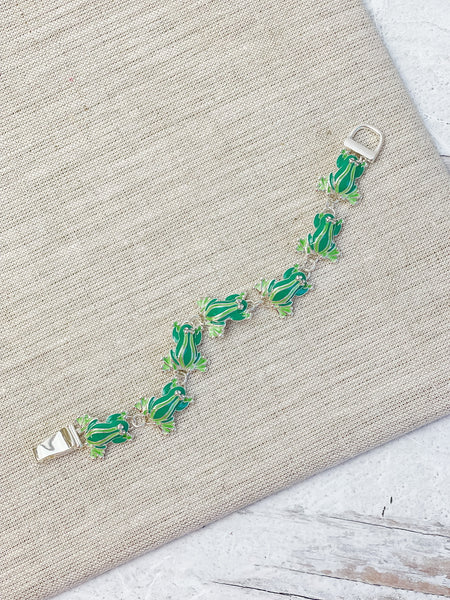 Magnetic Enamel Bracelet - Frog