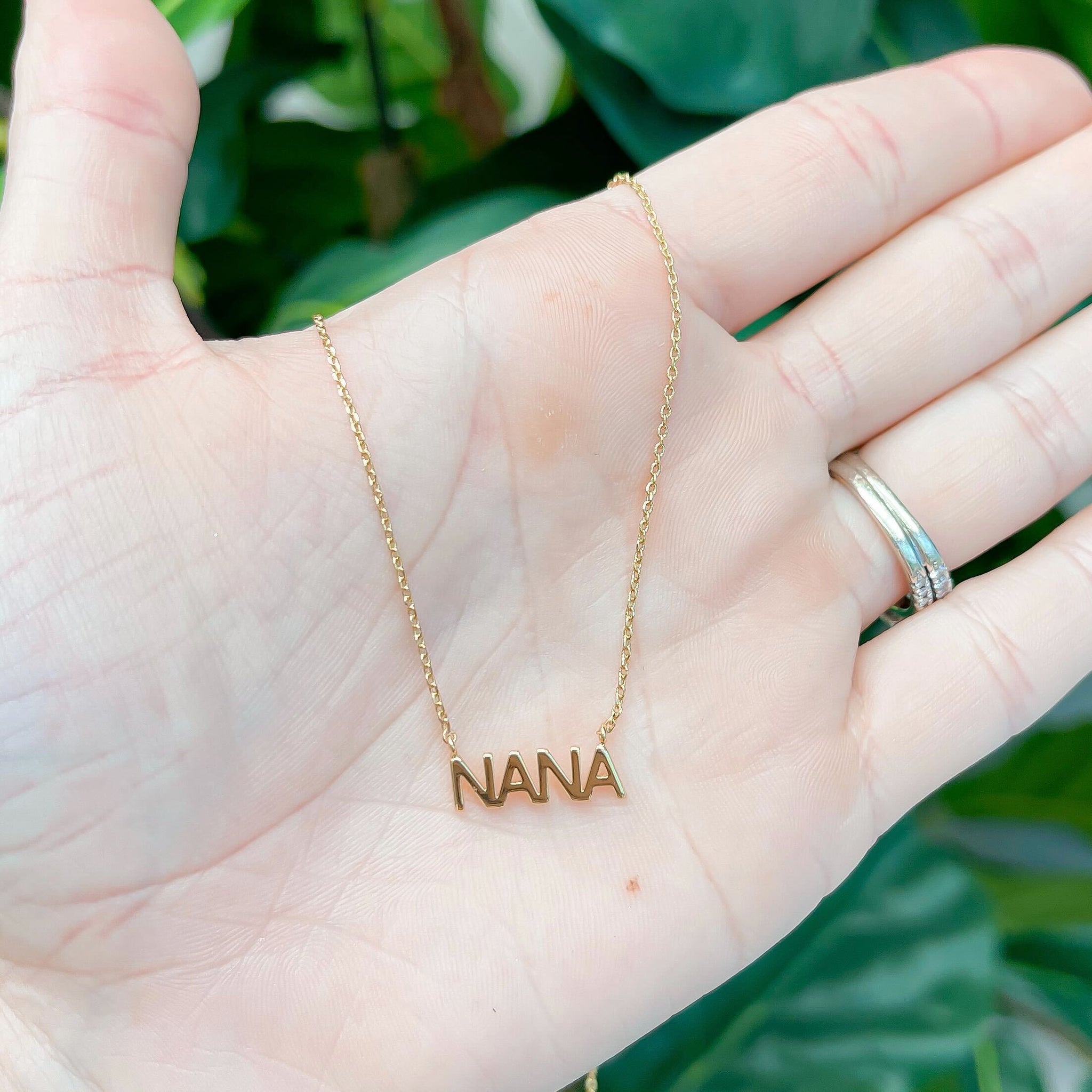 'NANA' Gold Pendant Necklace