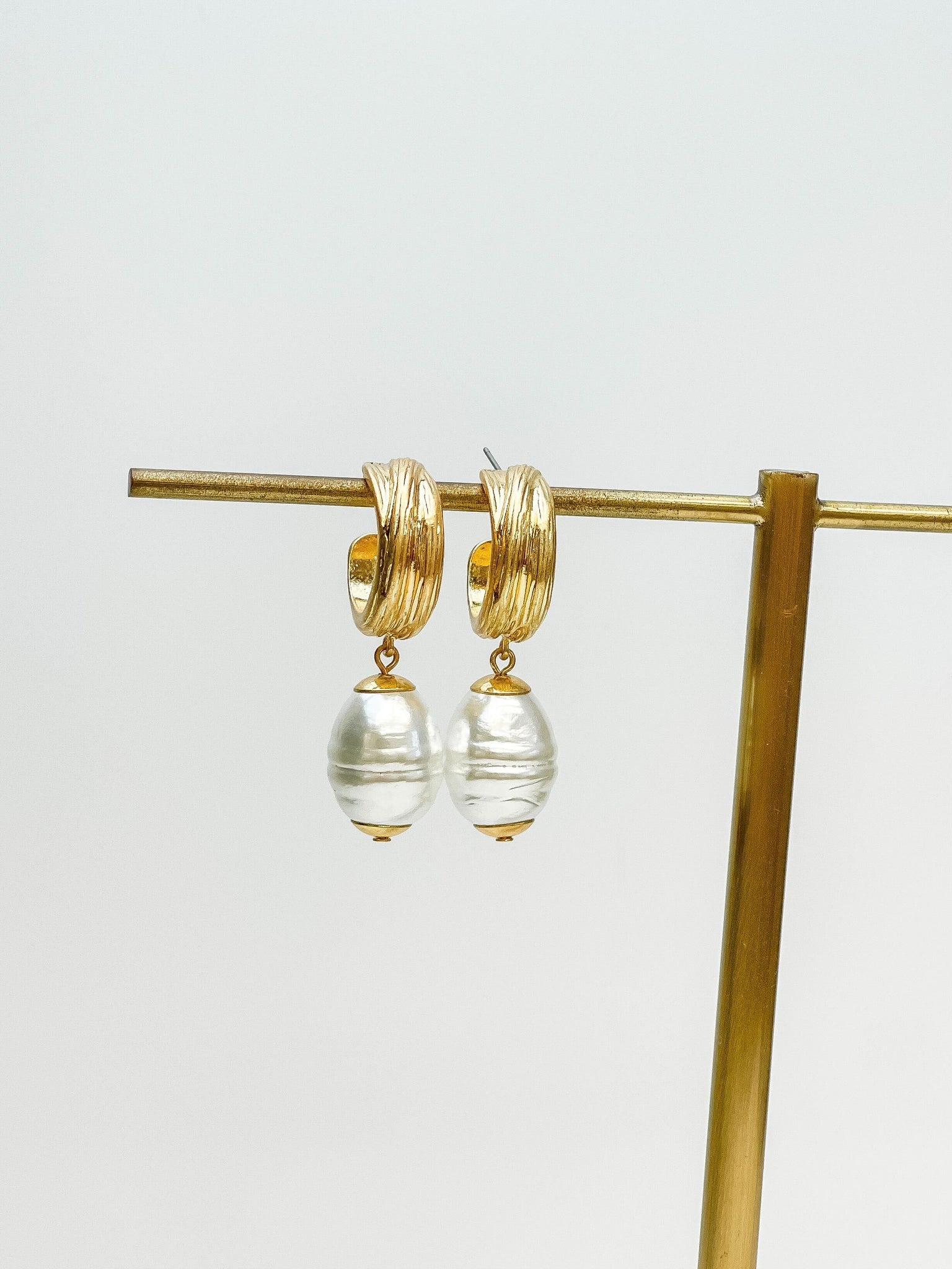 Freshwater Pearl Bold Hoop Earrings - Gold