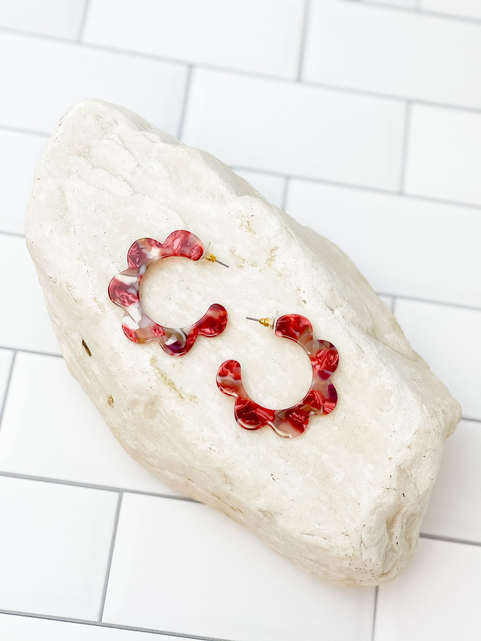 Acrylic Scallop Hoop Earrings