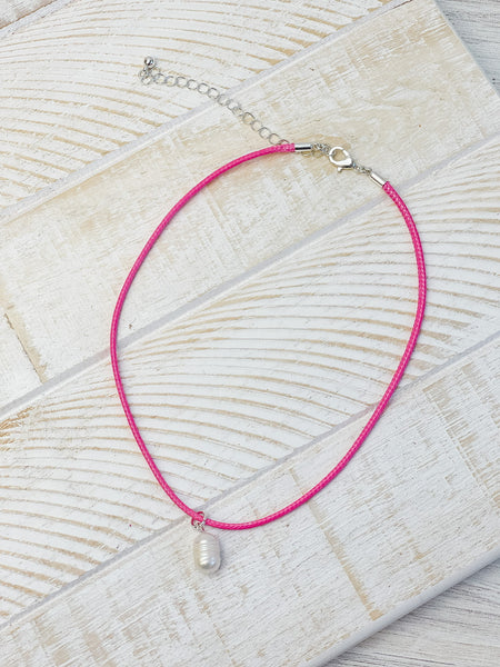Single Pearl Leather Choker Necklaces